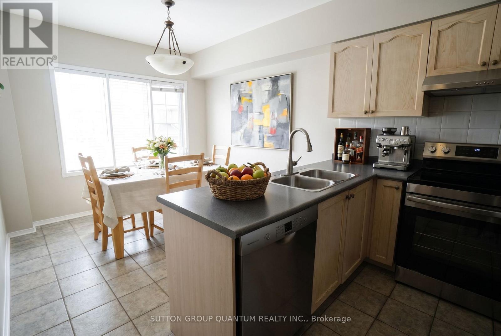 #26 5525 PALMERSTON CRESCENT - 7