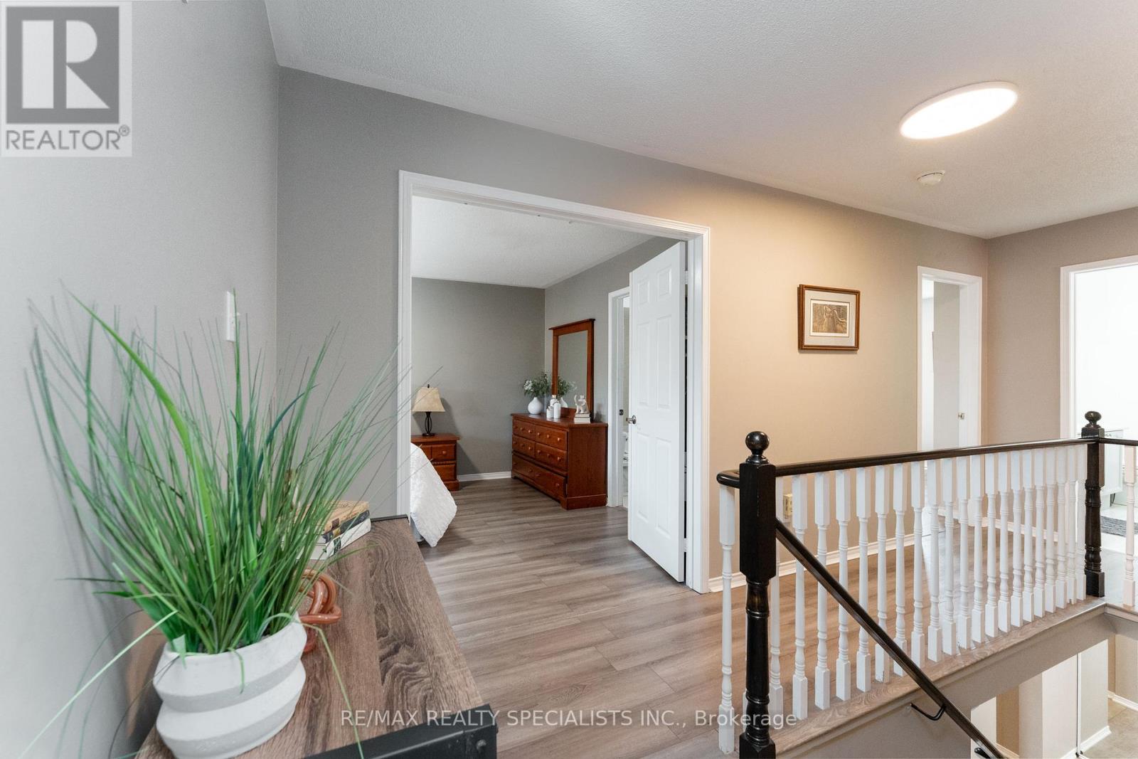 34 KILLALOE CRESCENT - 21