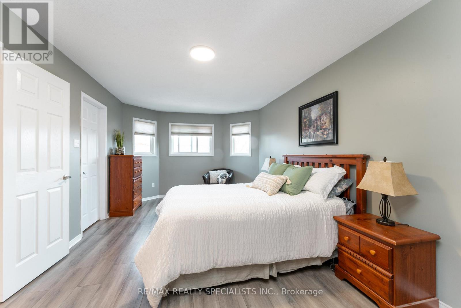 34 KILLALOE CRESCENT - 27