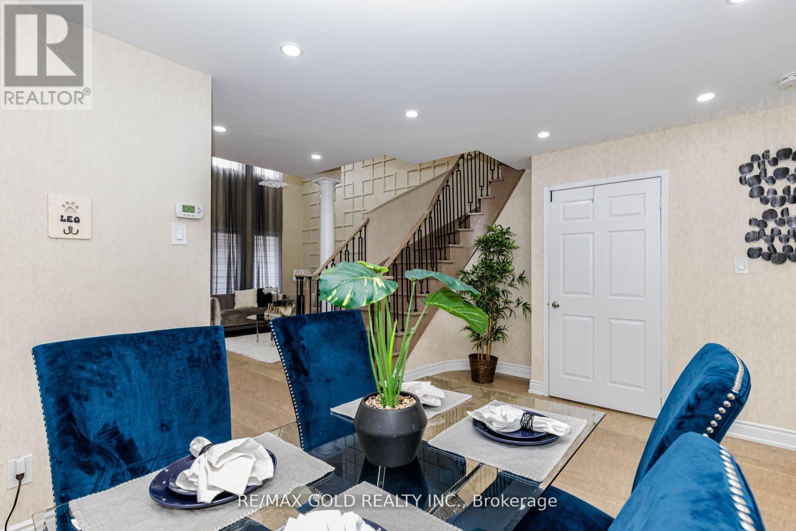 23 WILD INDIGO CRESCENT - 15