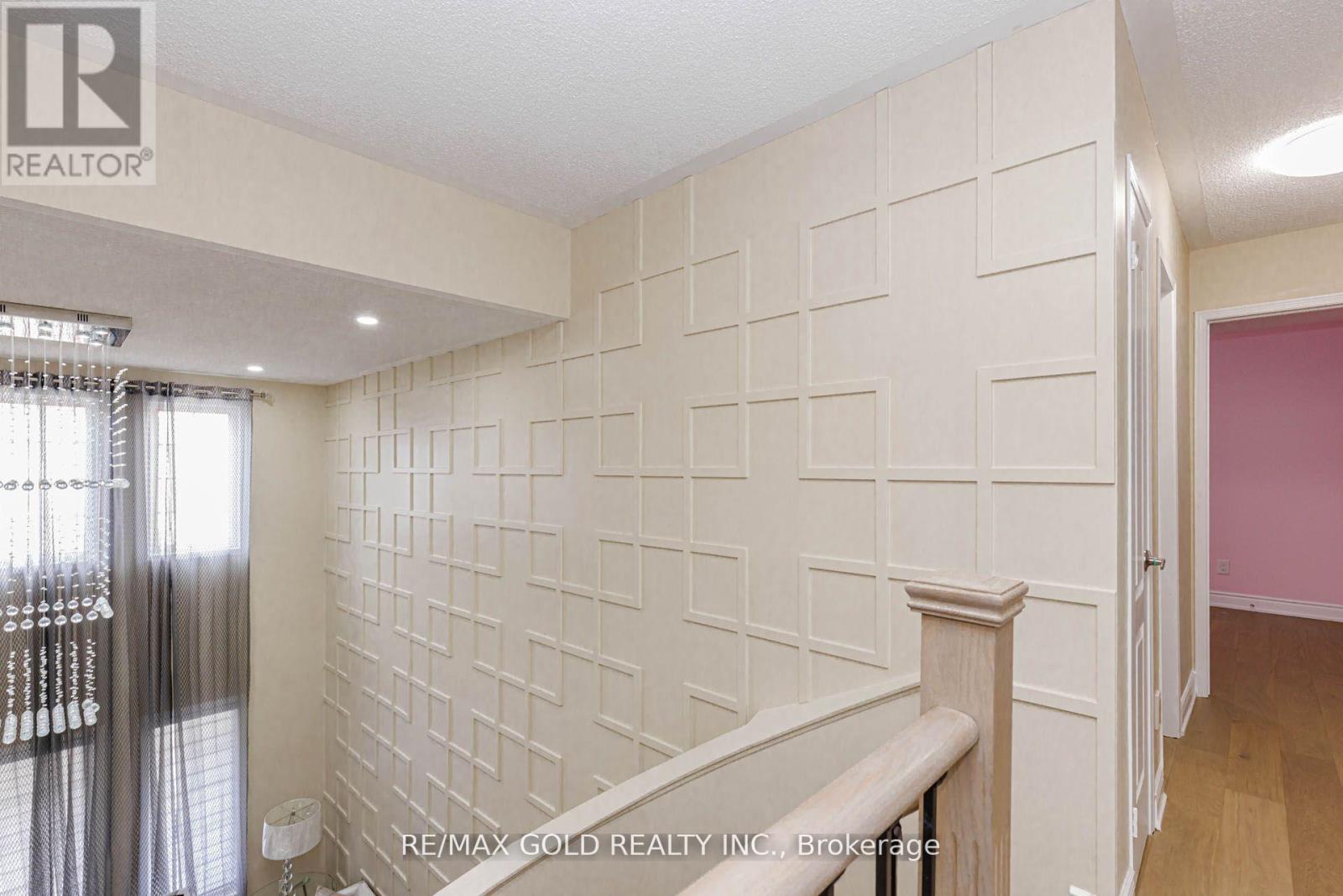 23 WILD INDIGO CRESCENT - 29