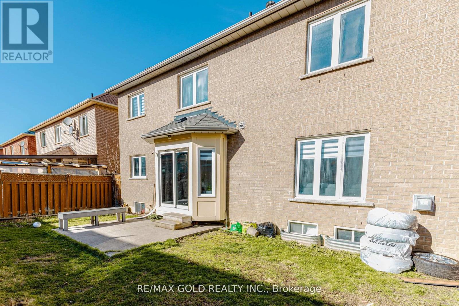 23 WILD INDIGO CRESCENT - 48