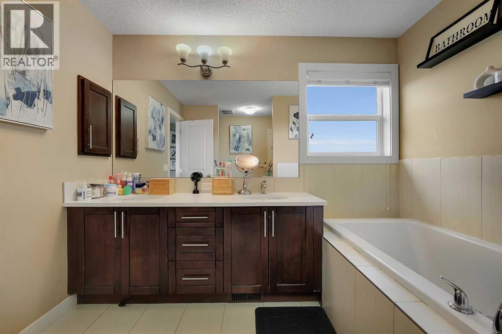 129 Covecreek Bay NE - 31
