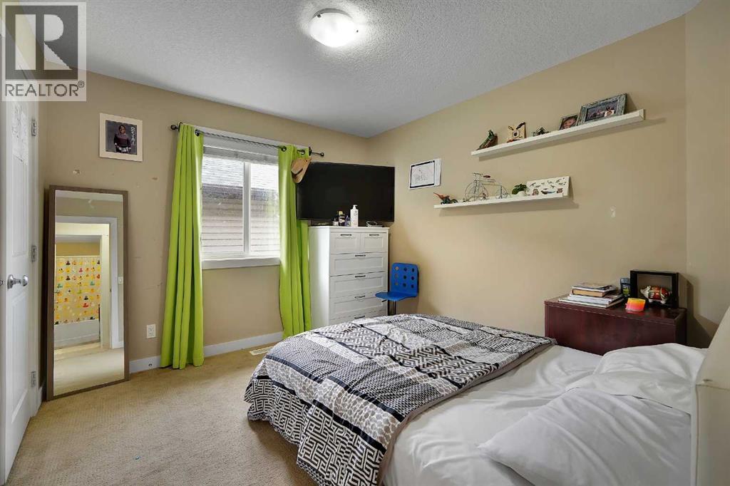 129 Covecreek Bay NE - 24