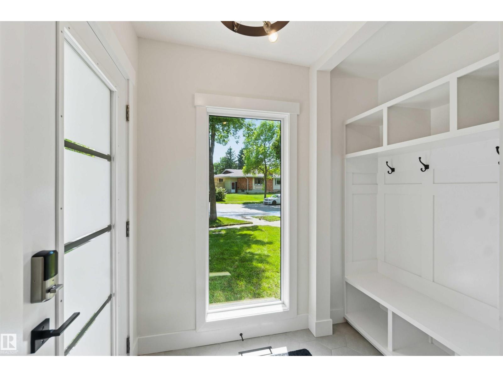 19 GREENBRIER CR — photo 25