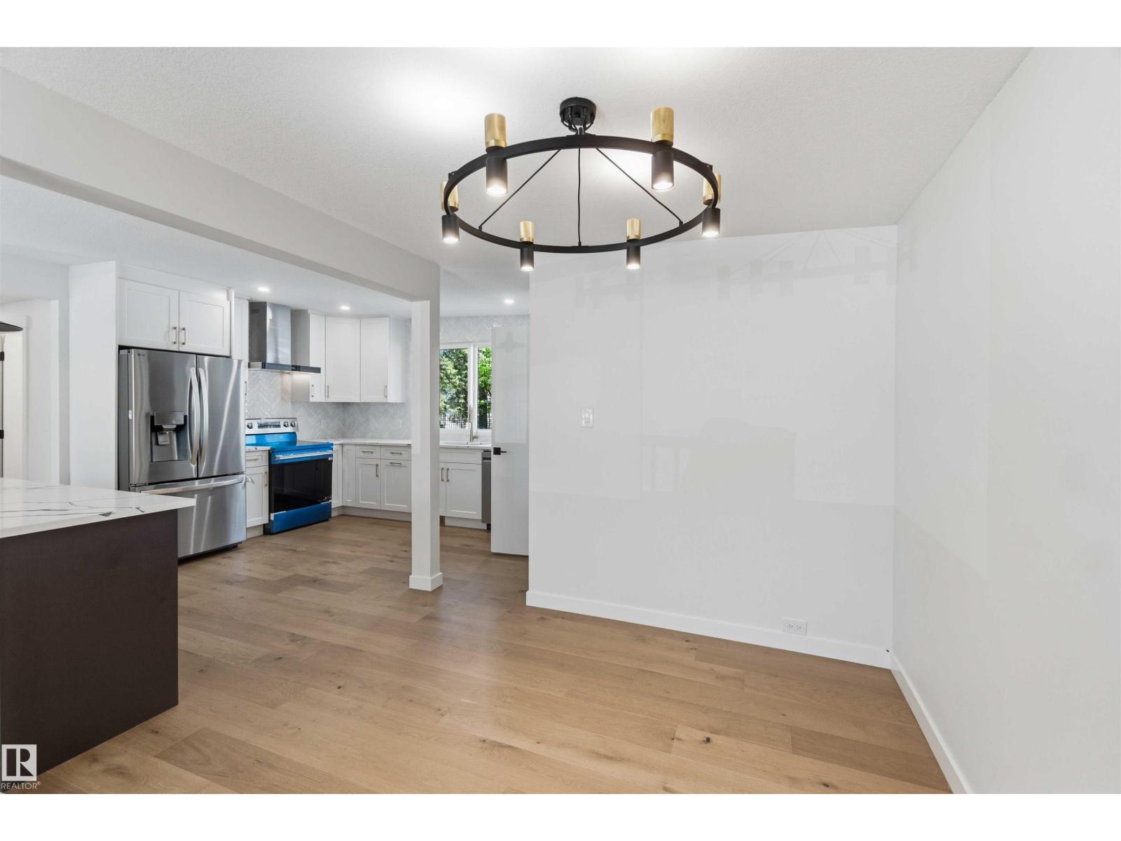 19 GREENBRIER CR — photo 27