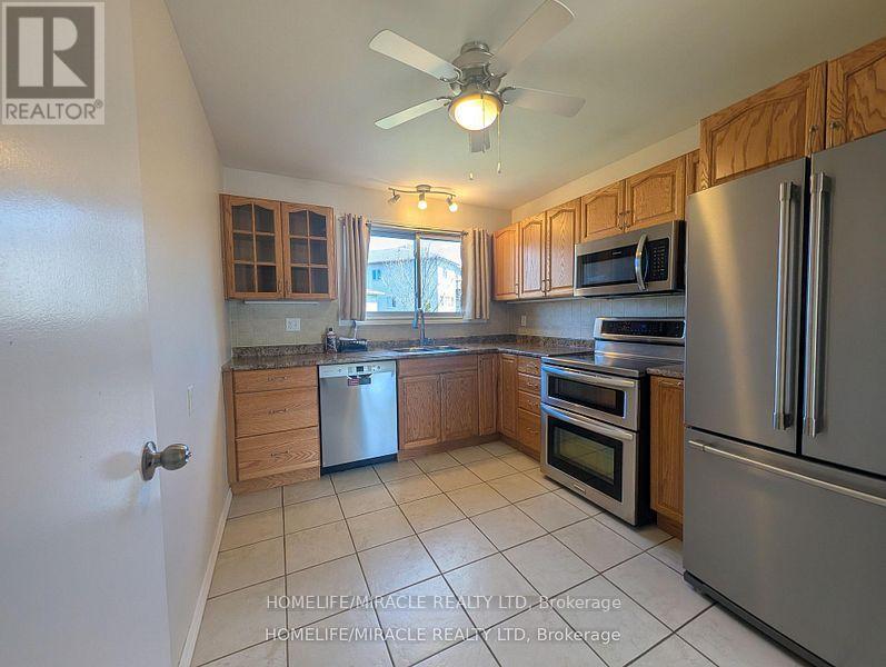#7 27 ADDINGTON STREET - 14