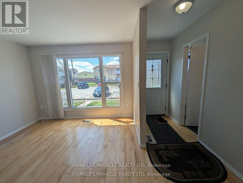 #7 27 ADDINGTON STREET - Image 4
