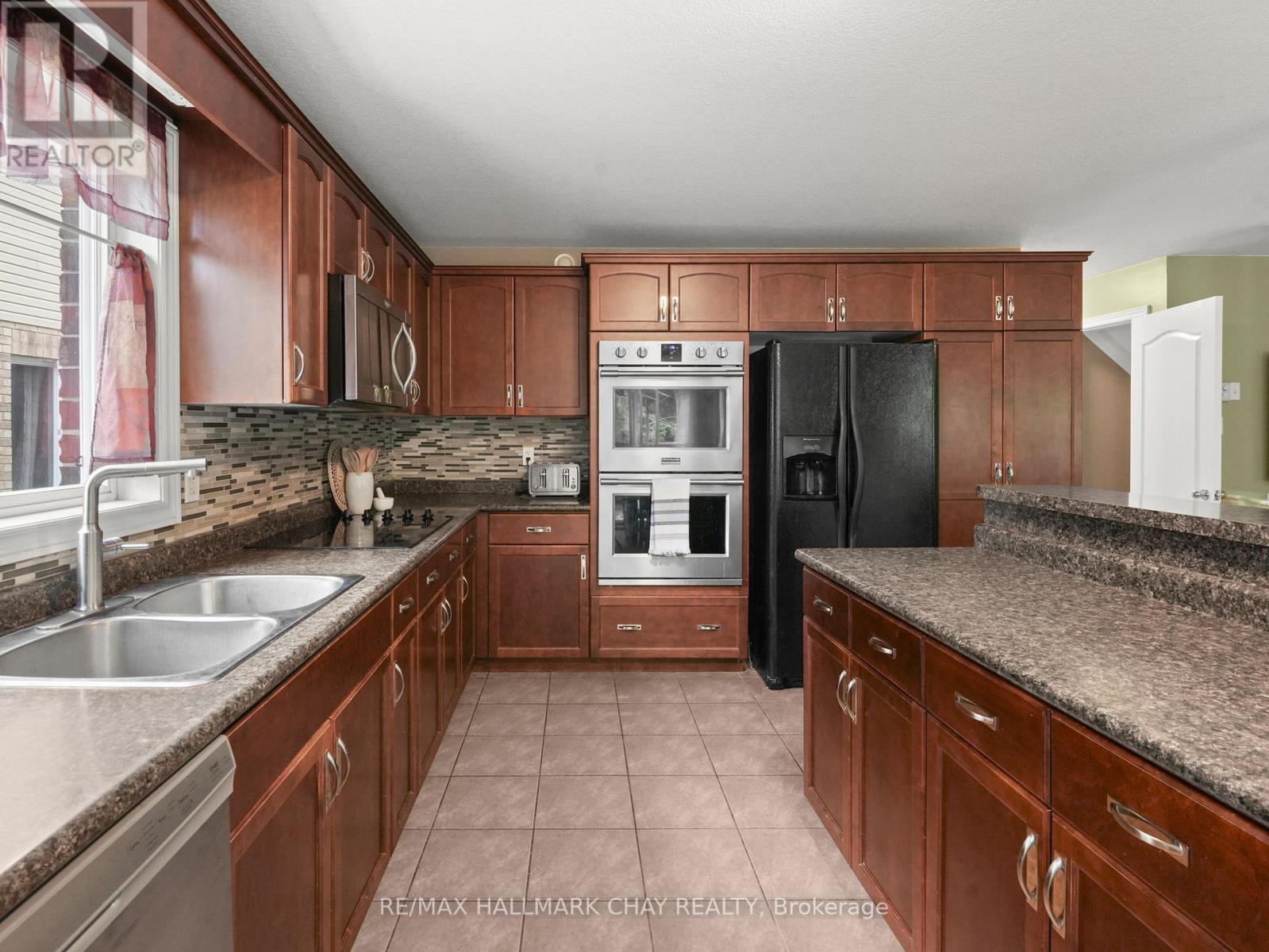 192 MURIEL STREET - 12