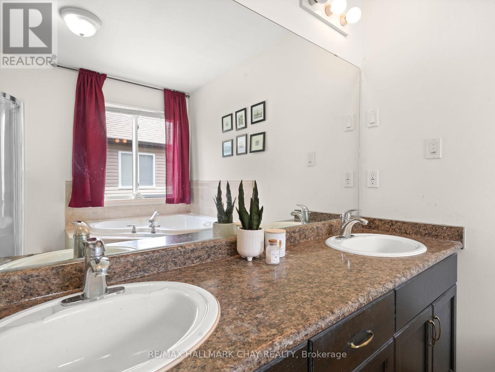 192 MURIEL STREET - 23