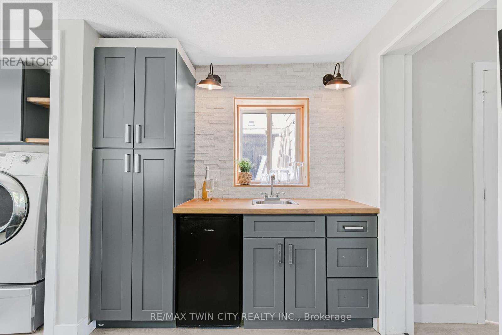 35 SHADE STREET - 13