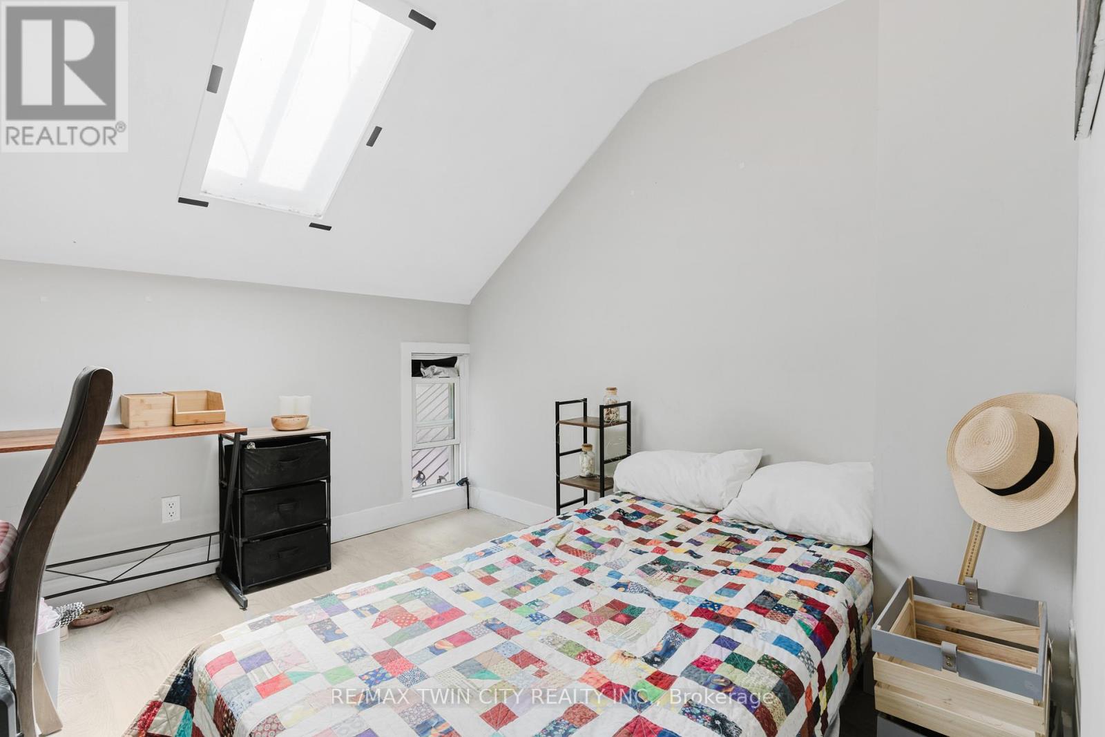 35 SHADE STREET - 22
