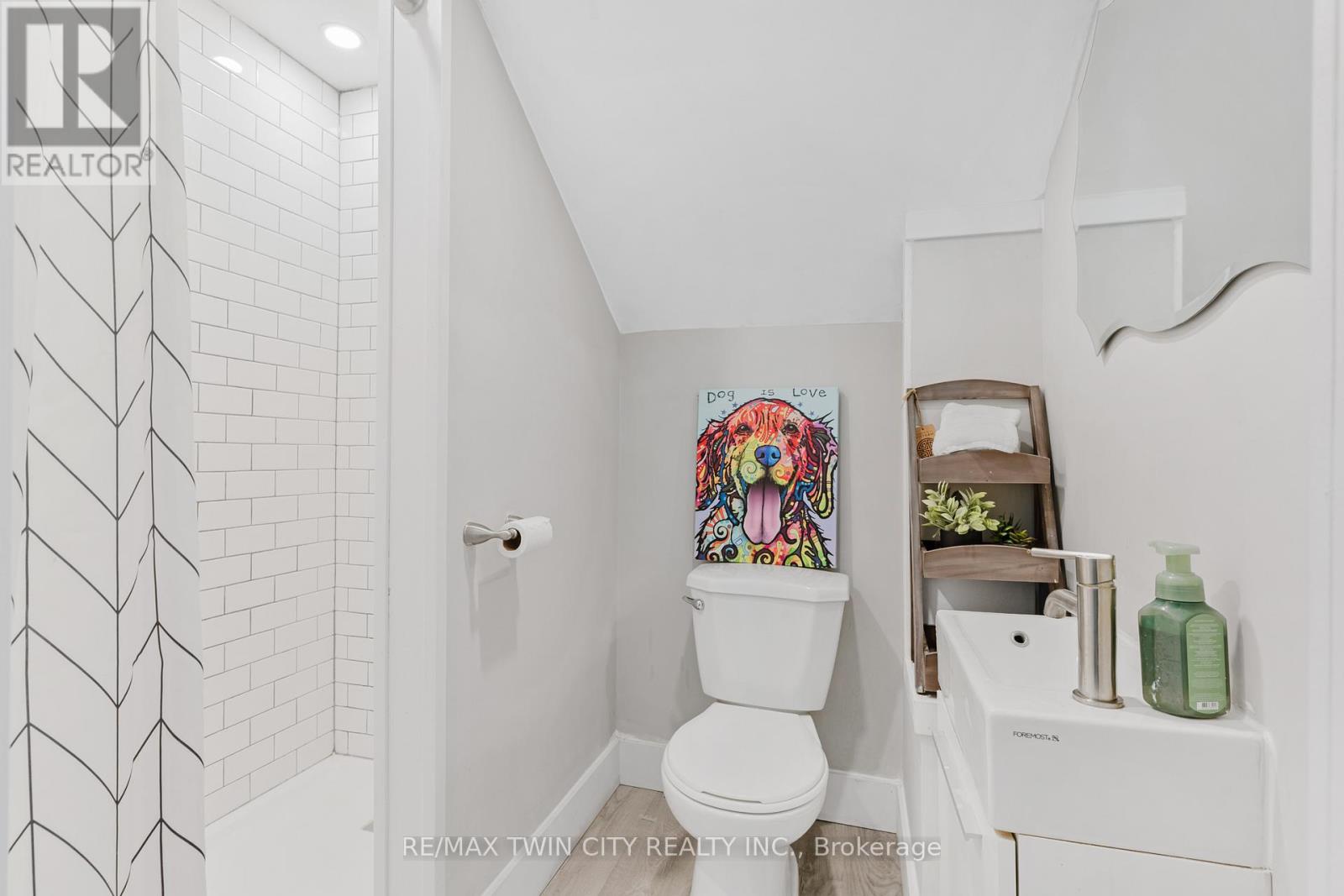 35 SHADE STREET - 23