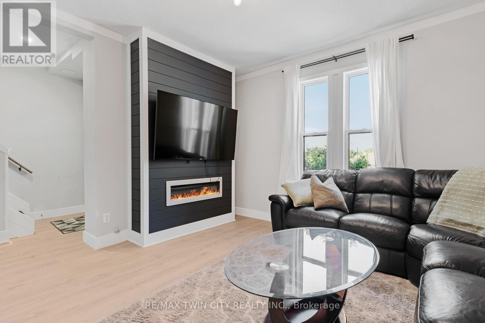35 SHADE STREET - 7