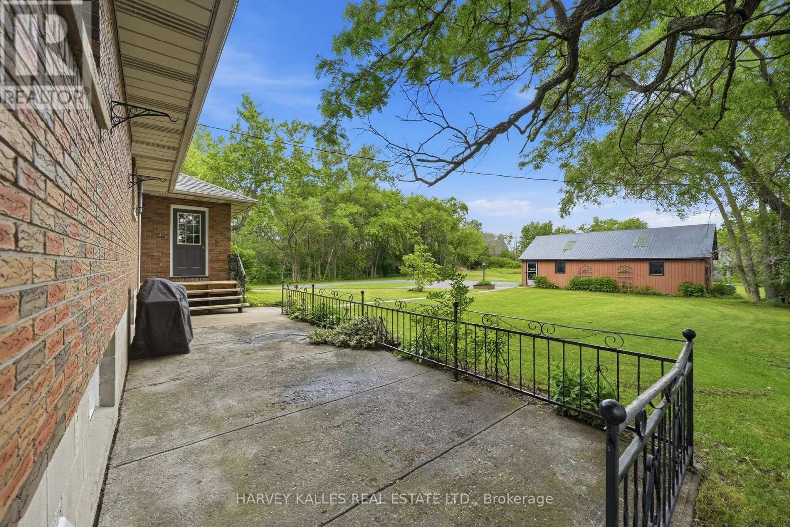 511 COUNTY ROAD 8 - 33