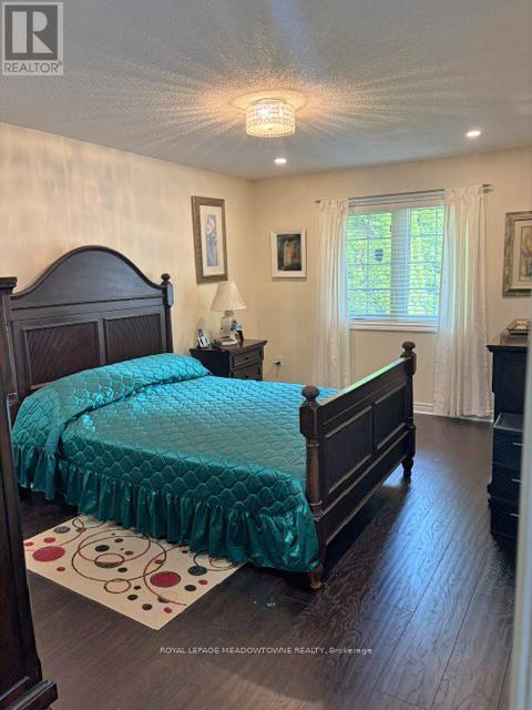 #7 26 RED HAVEN DRIVE - 17
