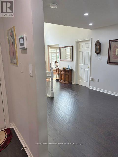 #7 26 RED HAVEN DRIVE - 28