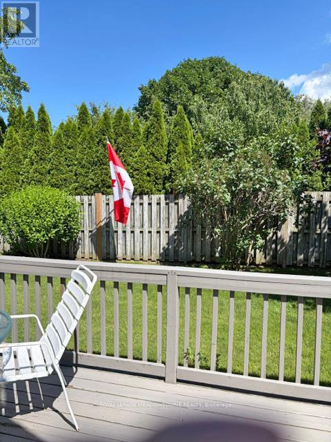 #7 26 RED HAVEN DRIVE - 32