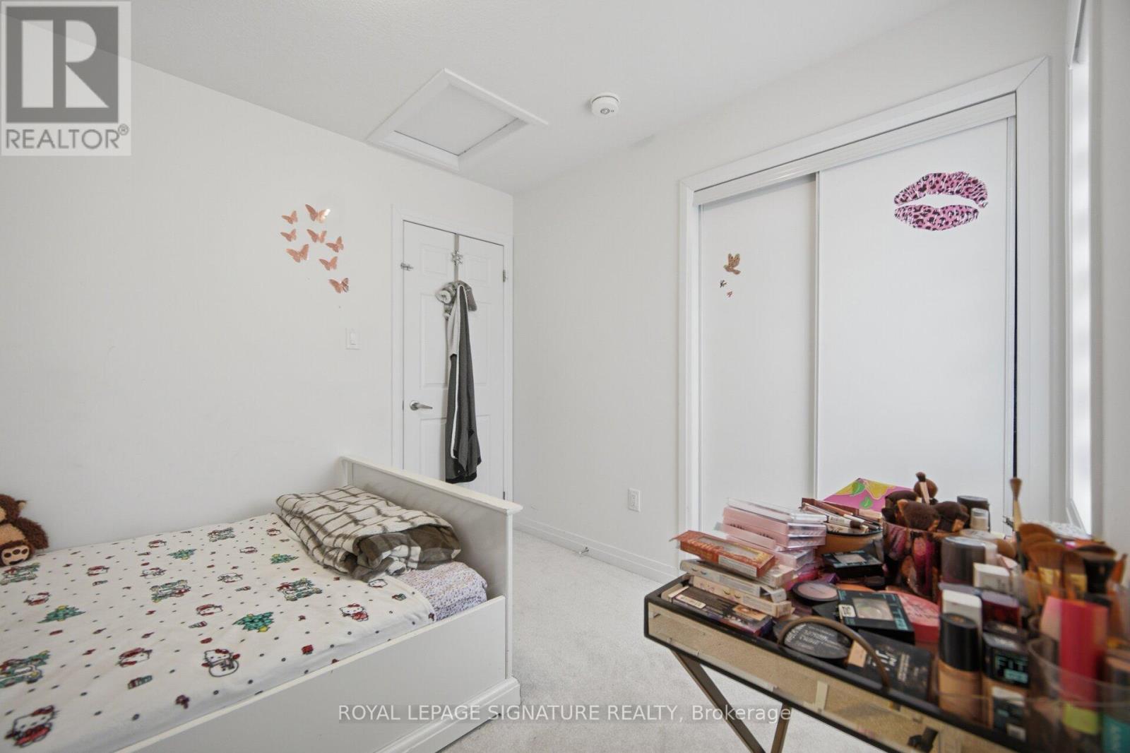 240 VELVET WAY - 42