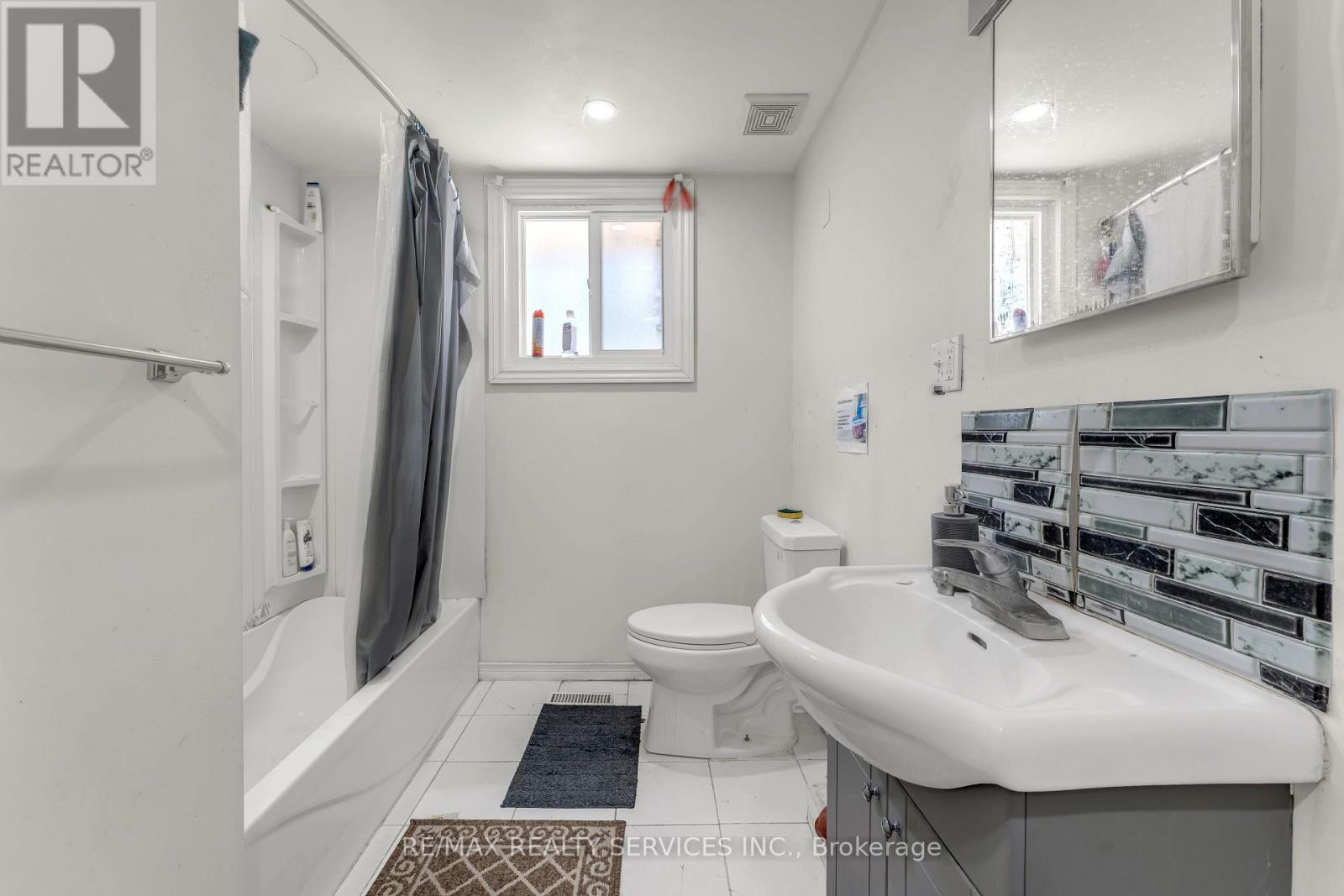 94 GAGE AVENUE - 26