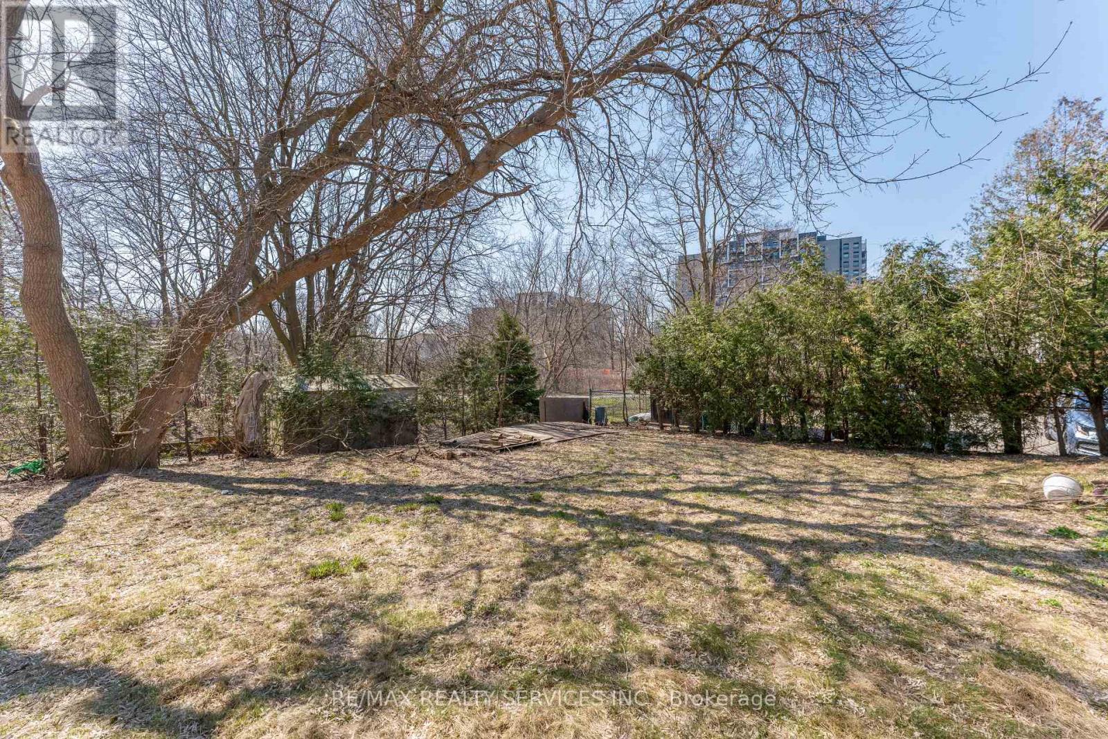 94 GAGE AVENUE - 30