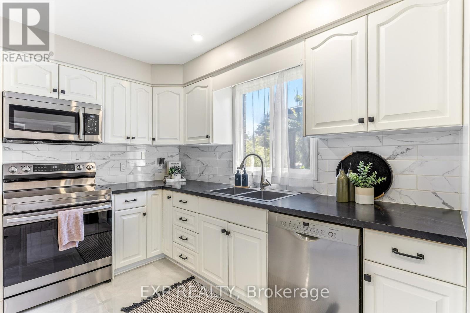 4512 CEDARBROOK LANE - 12