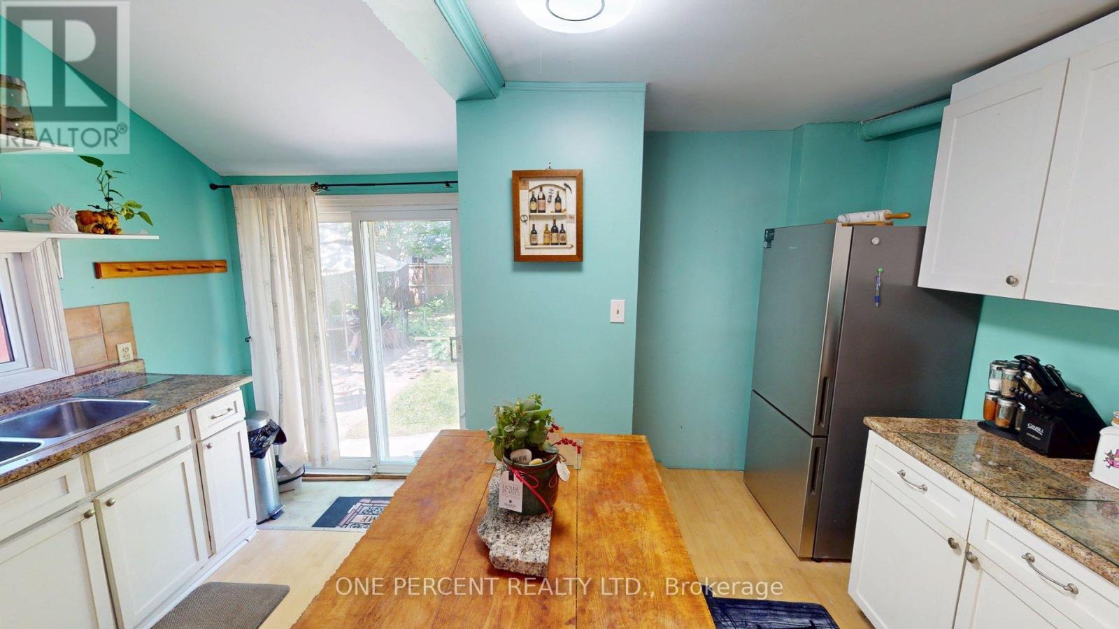 3050 JEWELL AVENUE - 11