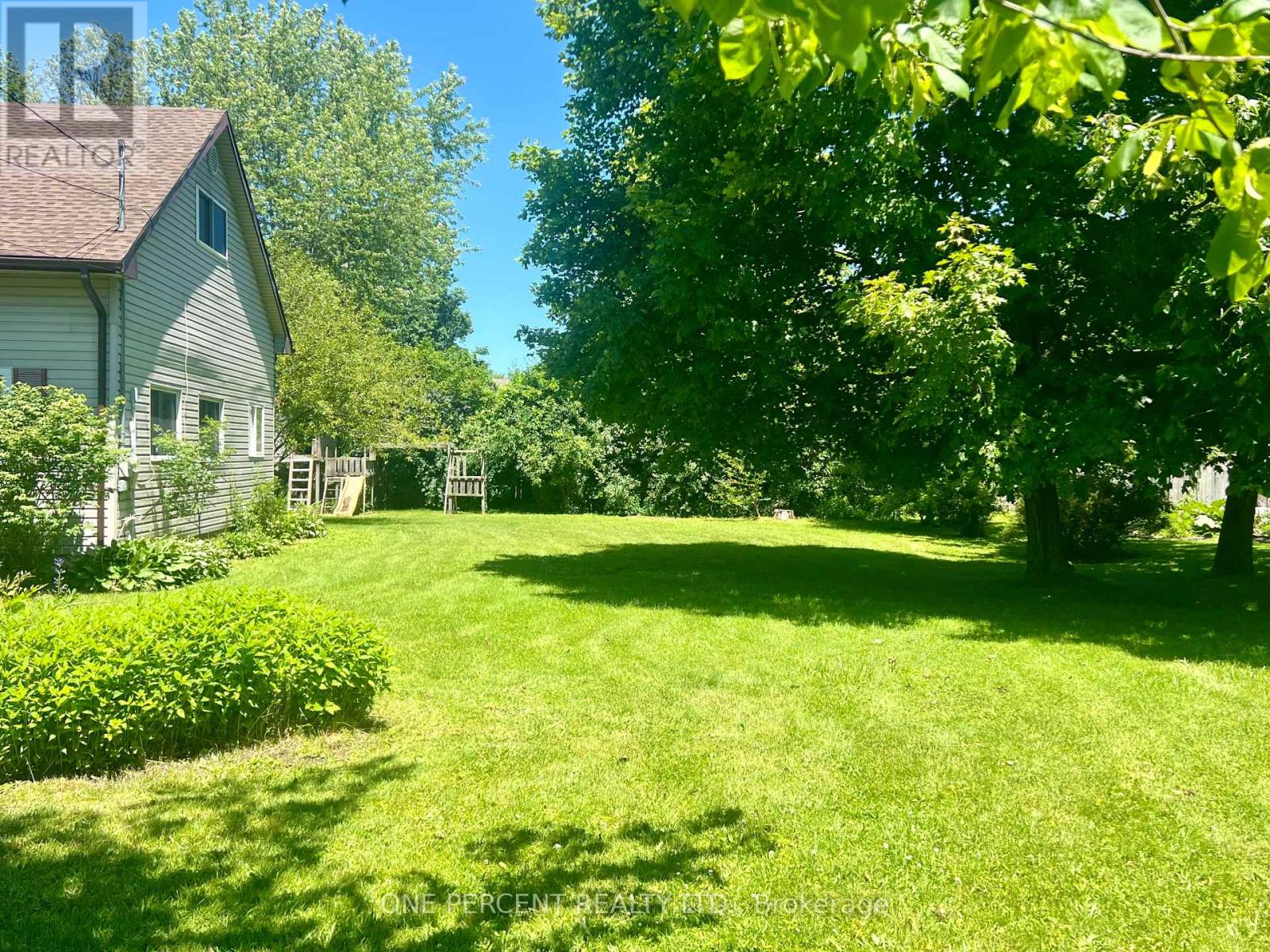 3050 JEWELL AVENUE - 3