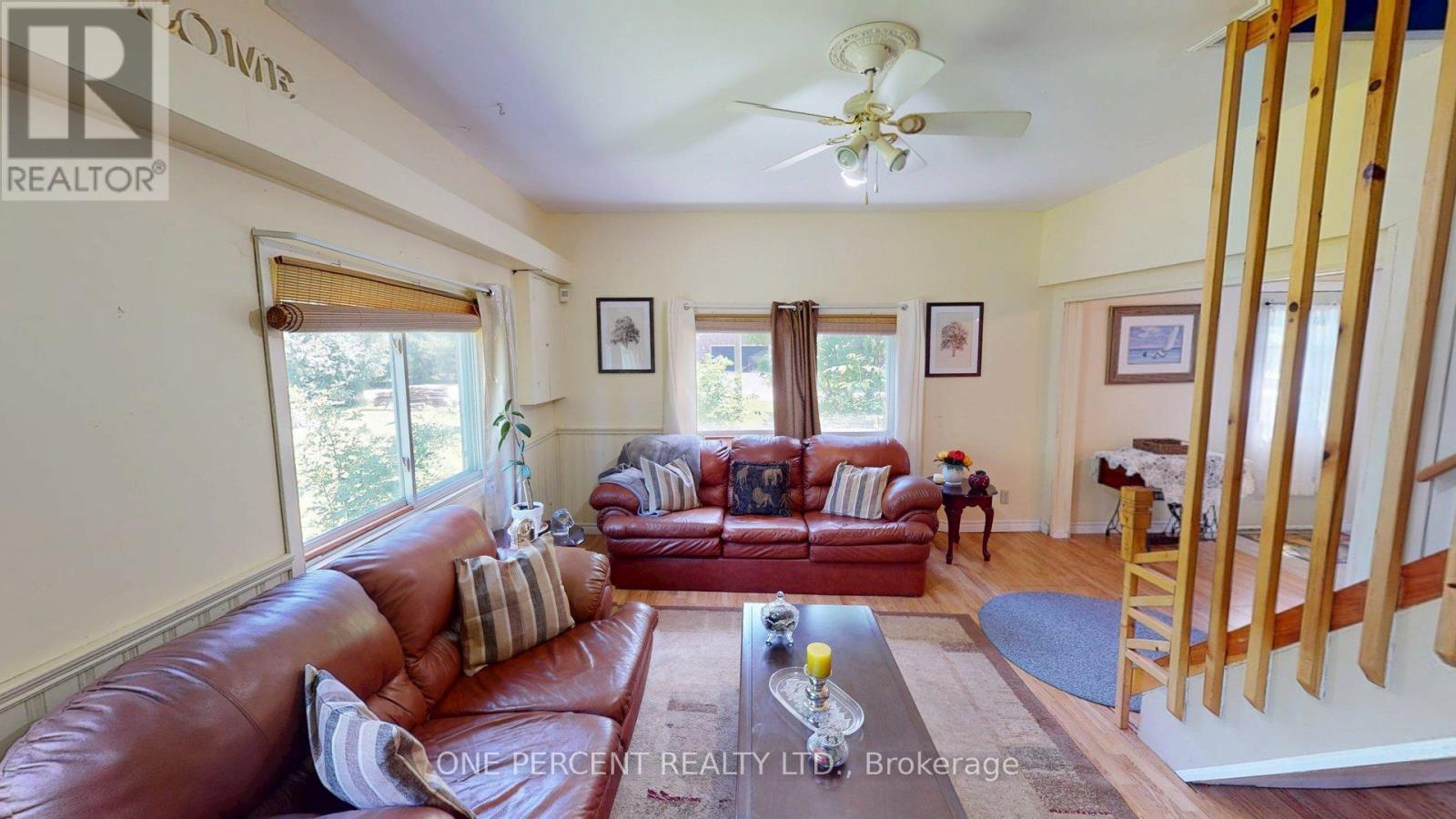 3050 JEWELL AVENUE - 6