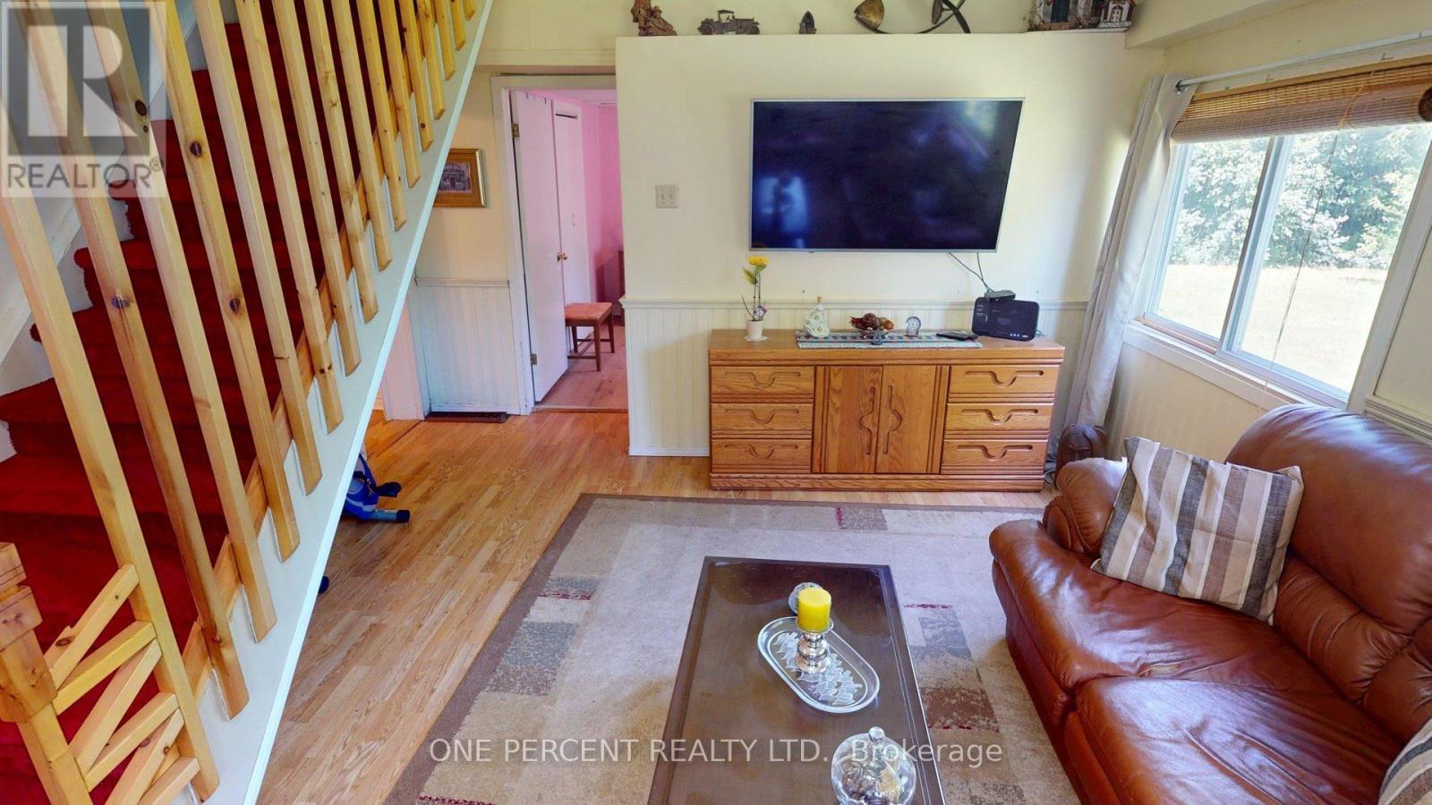 3050 JEWELL AVENUE - 7
