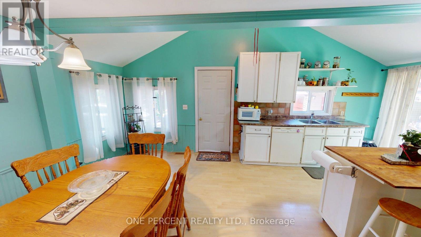 3050 JEWELL AVENUE - 9