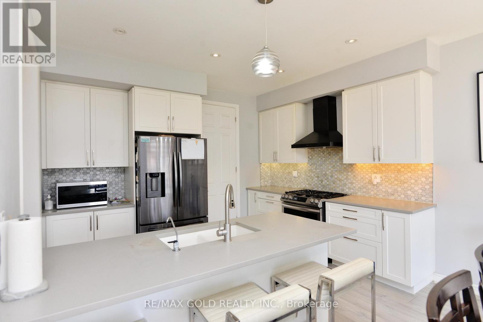 133 HARPIN WAY E - 12