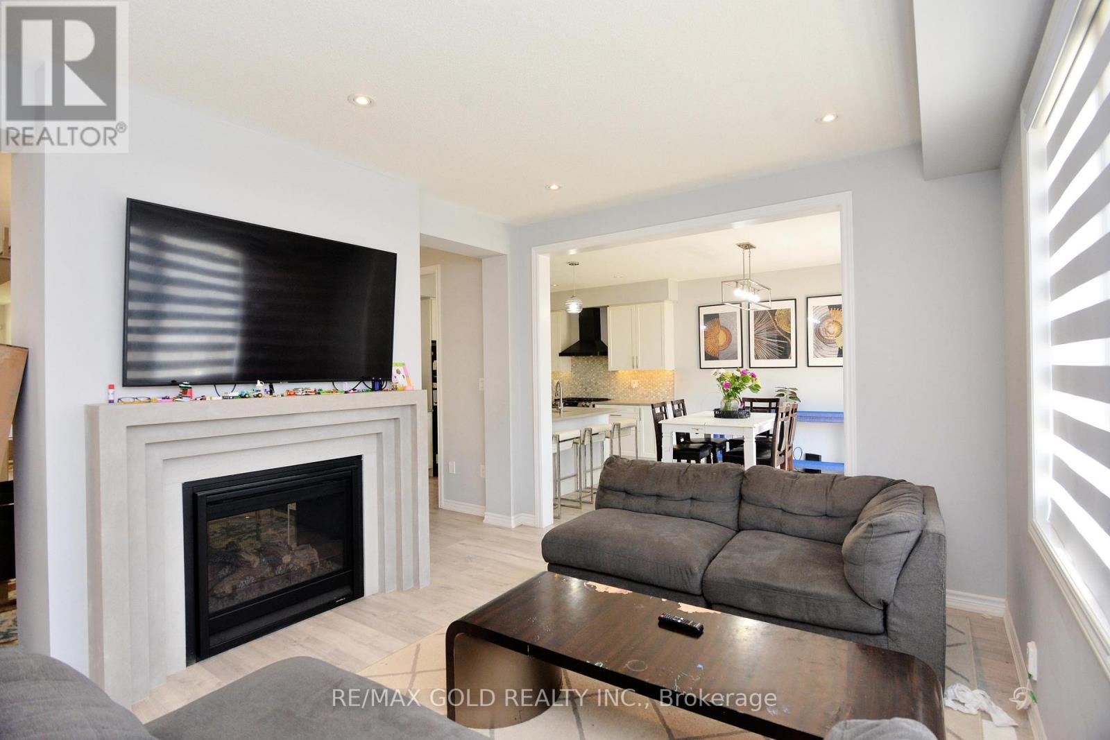 133 HARPIN WAY E - 19