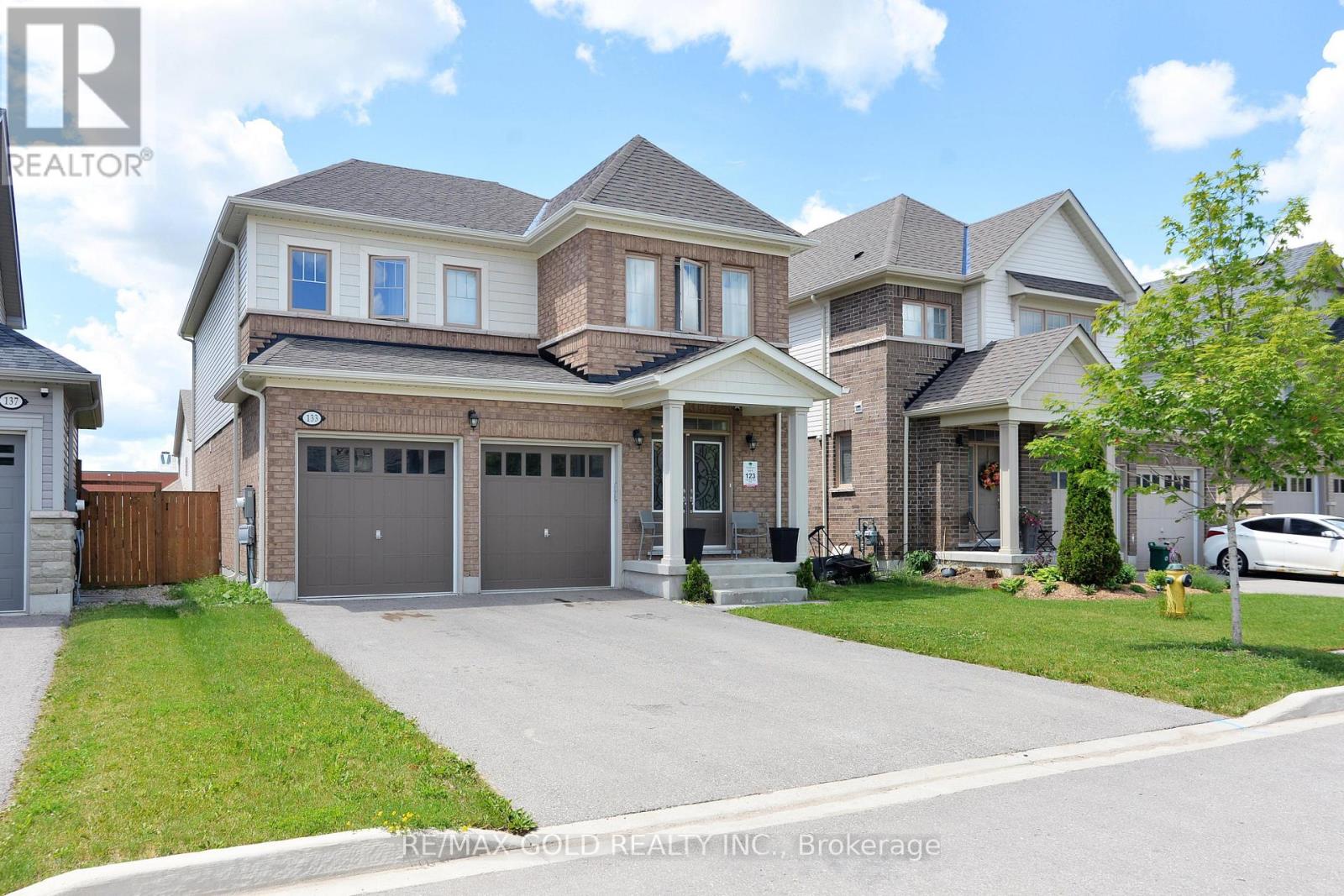 133 HARPIN WAY E - 2