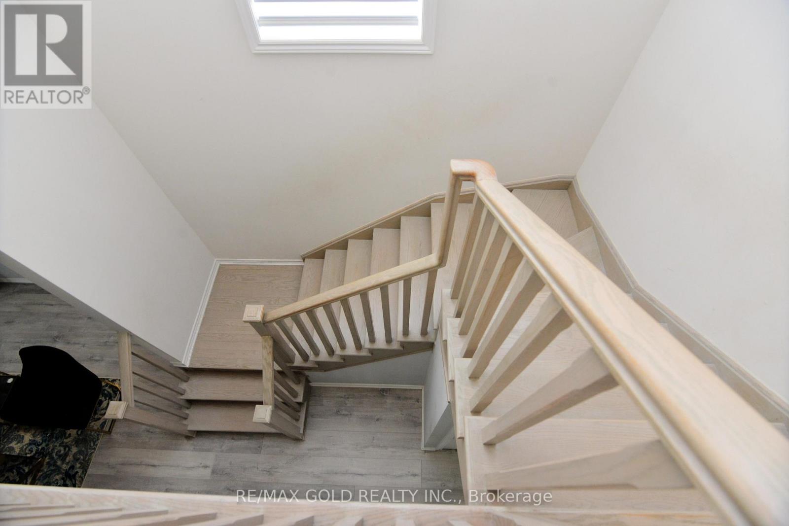 133 HARPIN WAY E - 21