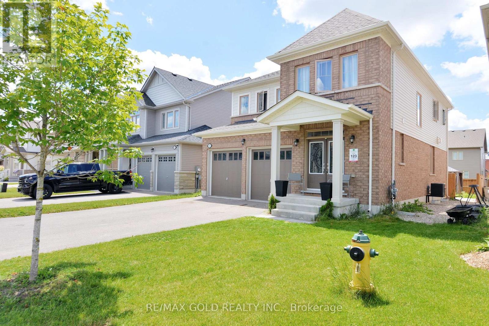 133 HARPIN WAY E - 3