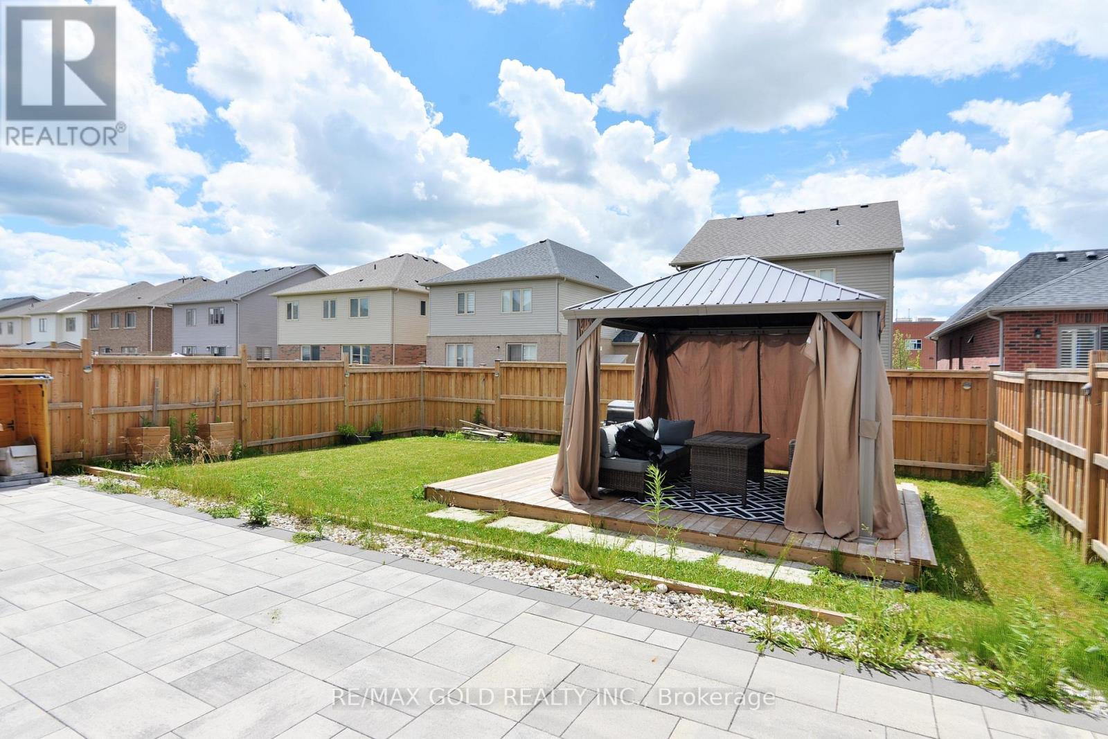 133 HARPIN WAY E - 36