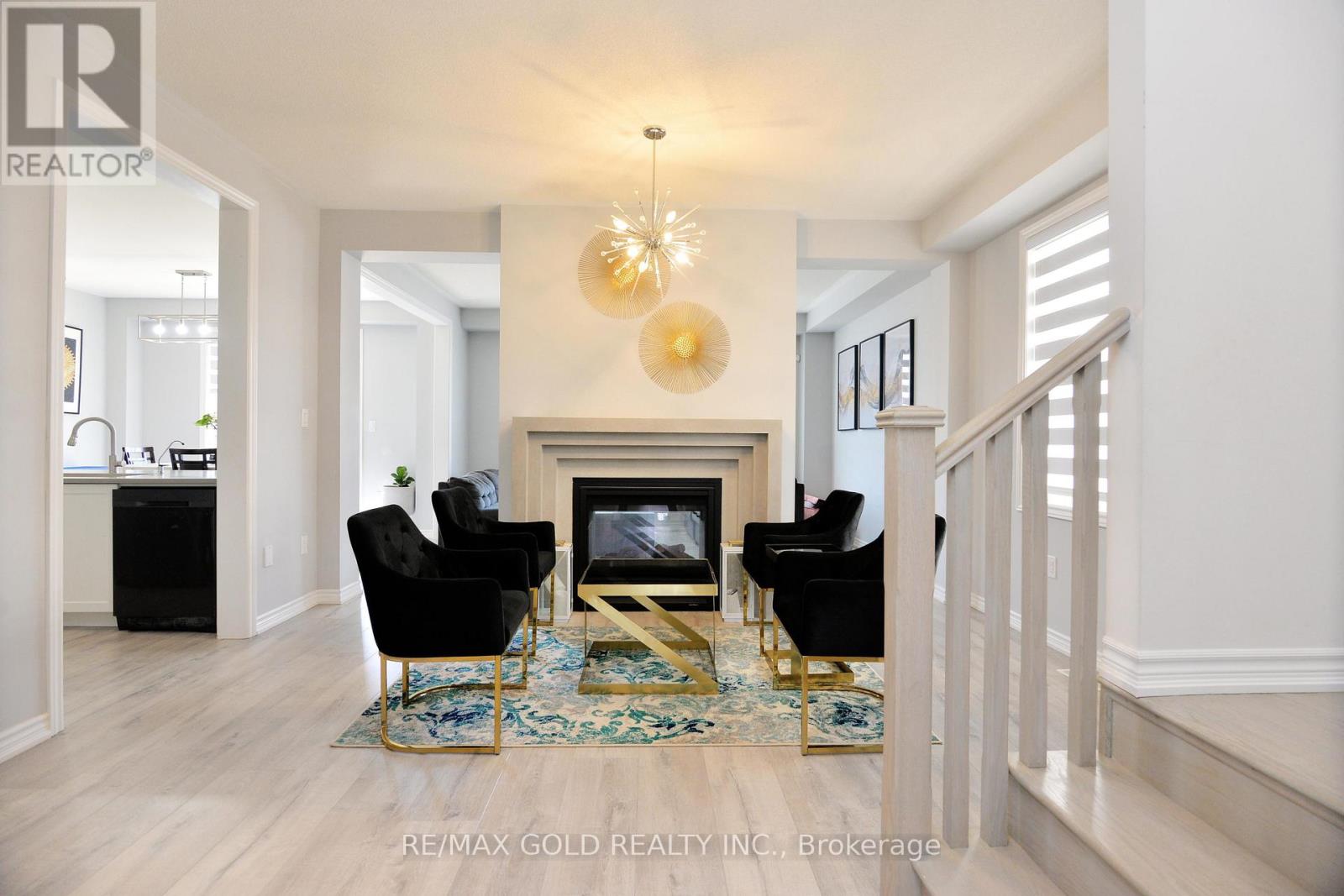 133 HARPIN WAY E - 8