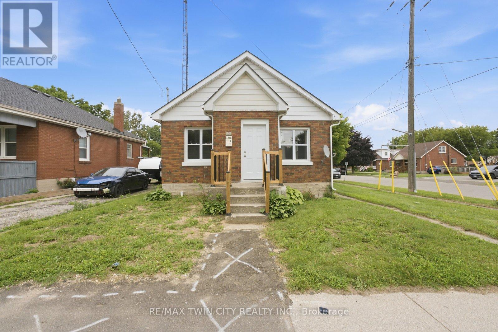 249 CLARENCE STREET - 2