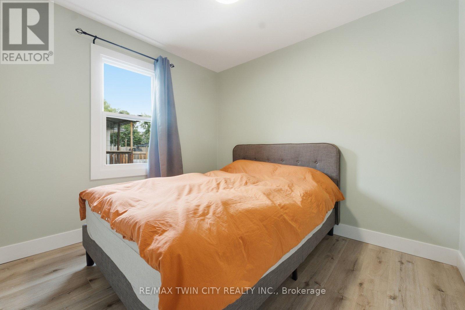 249 CLARENCE STREET - 20