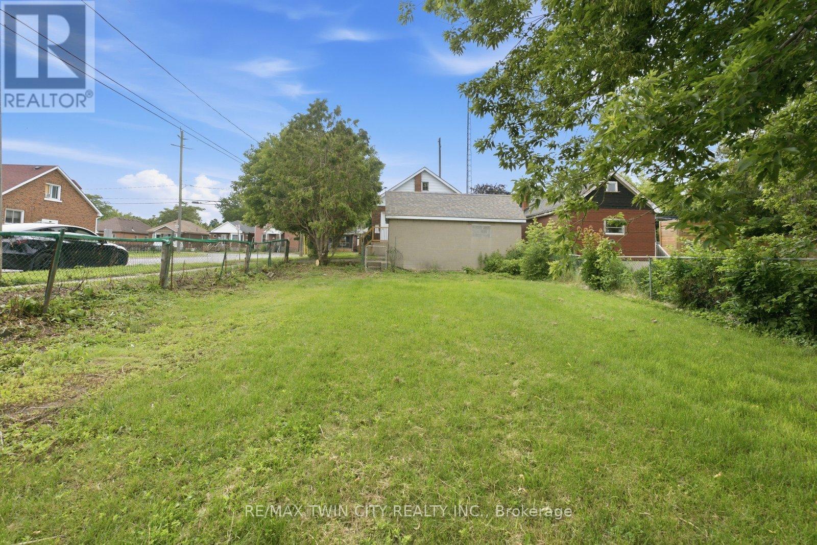249 CLARENCE STREET - 28
