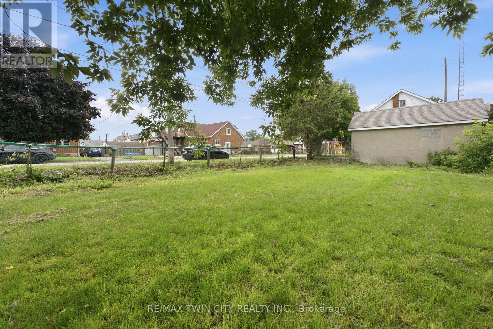 249 CLARENCE STREET - 29