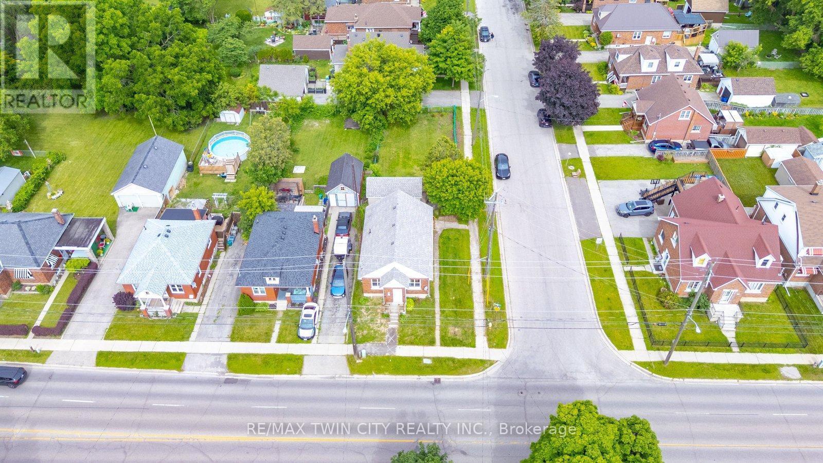 249 CLARENCE STREET - 6