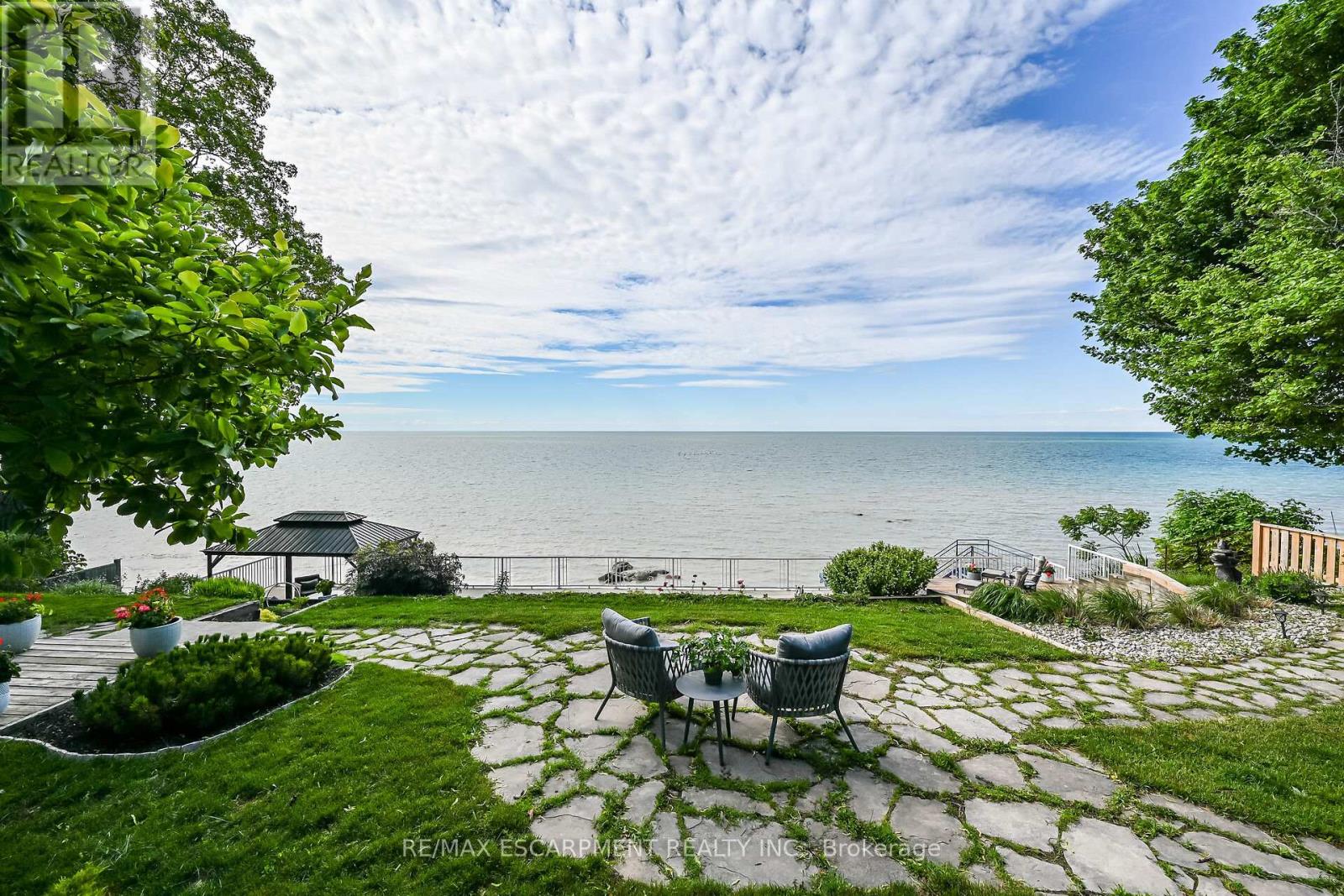 108 LAKESIDE DRIVE - 1