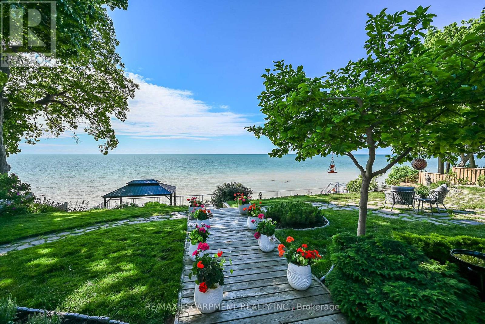 108 LAKESIDE DRIVE - 2