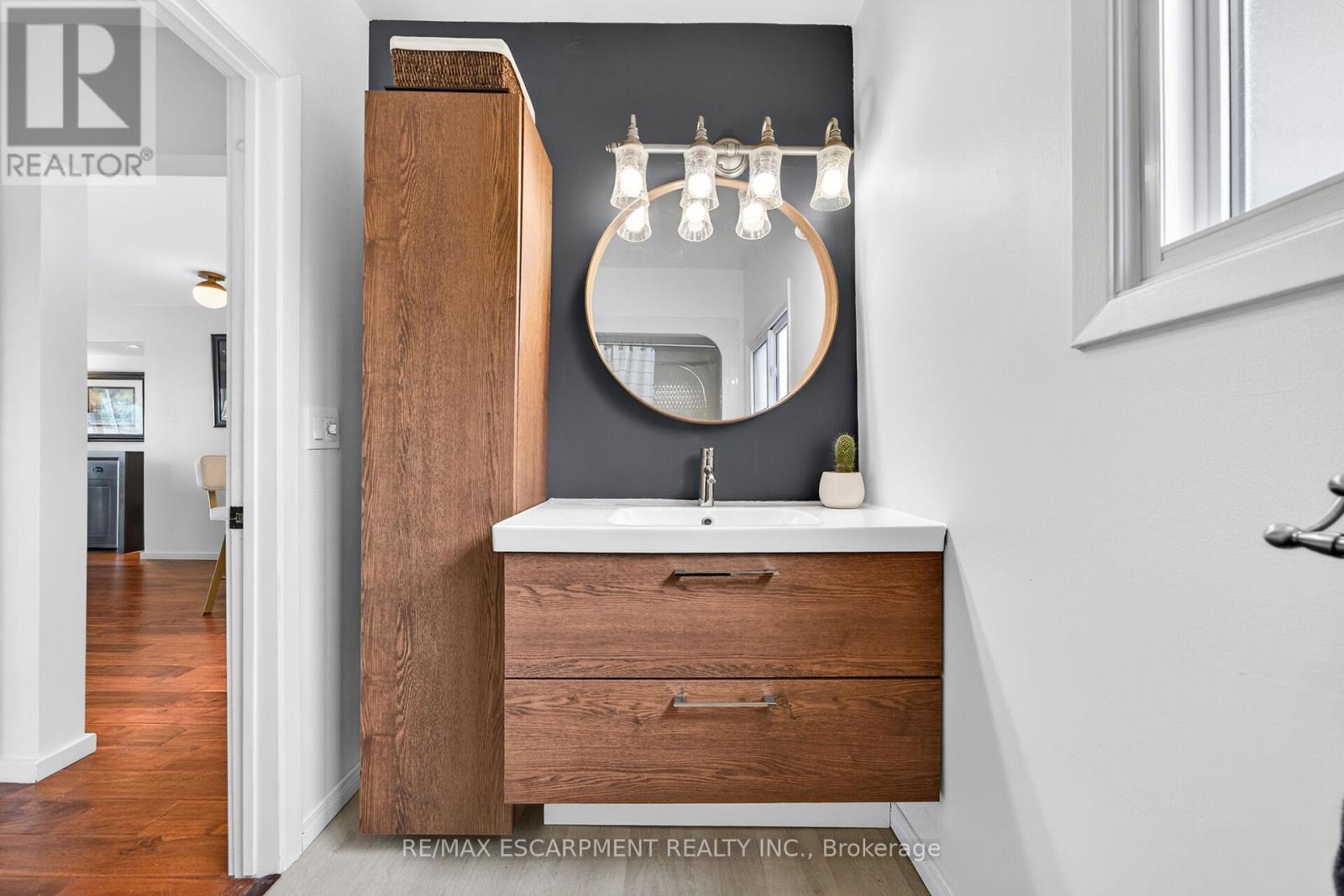 108 LAKESIDE DRIVE - 24
