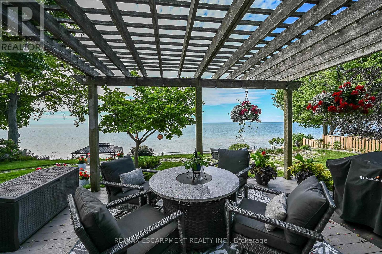 108 LAKESIDE DRIVE - 32