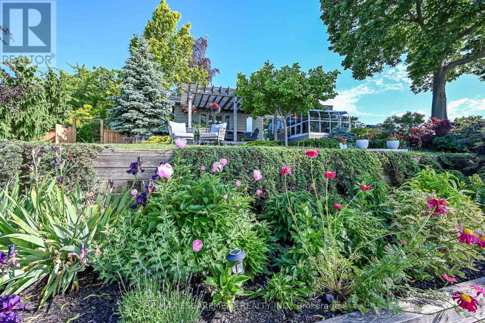 108 LAKESIDE DRIVE - 42