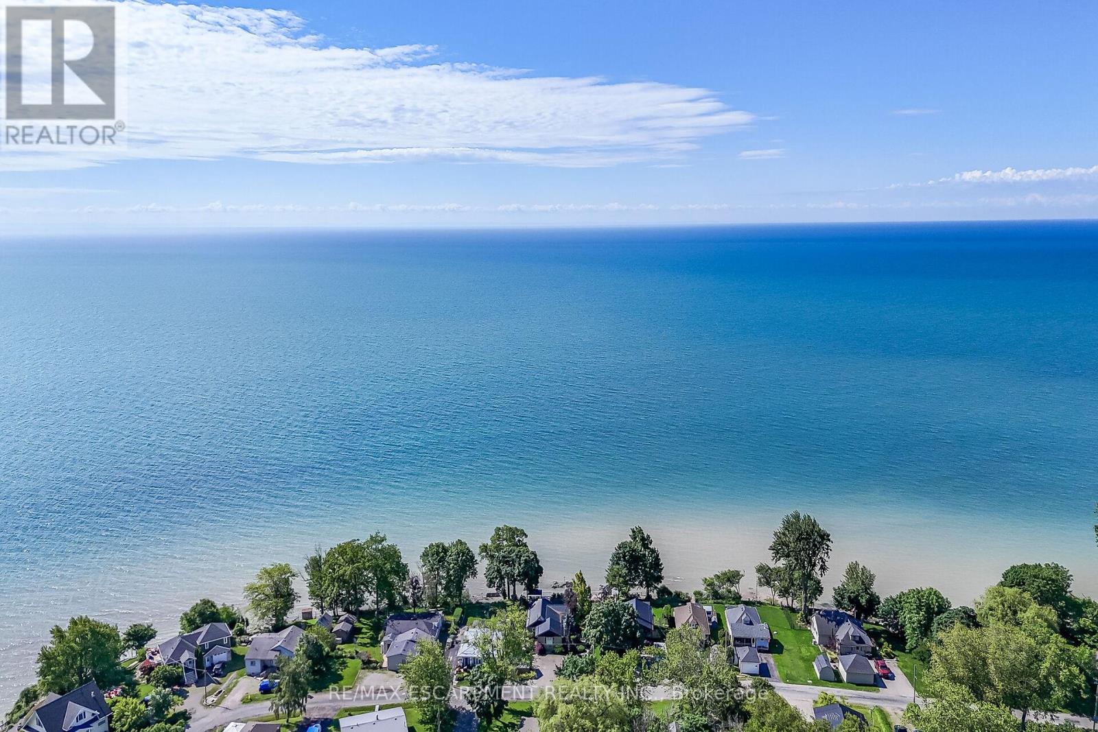 108 LAKESIDE DRIVE - 43