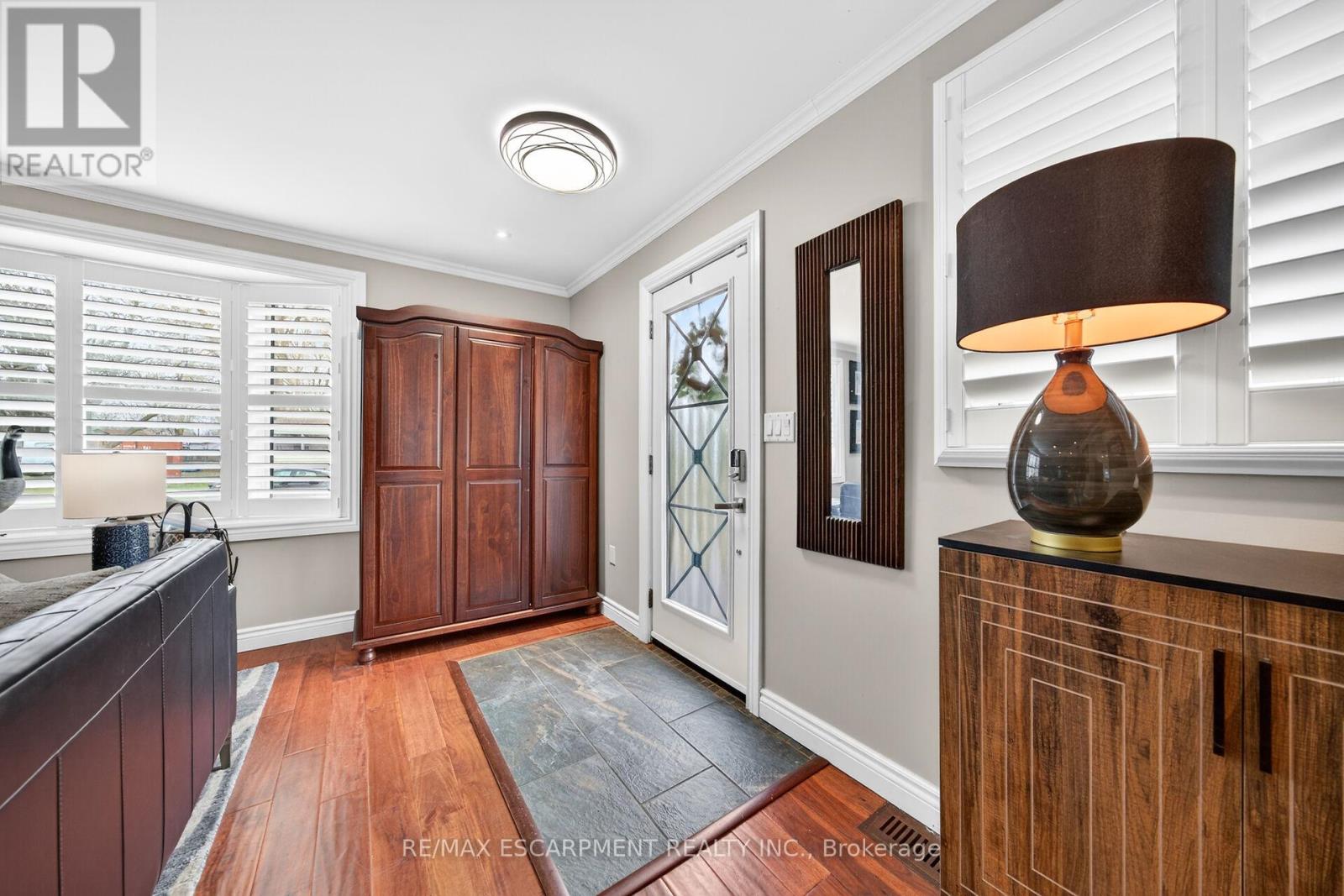 108 LAKESIDE DRIVE - 7